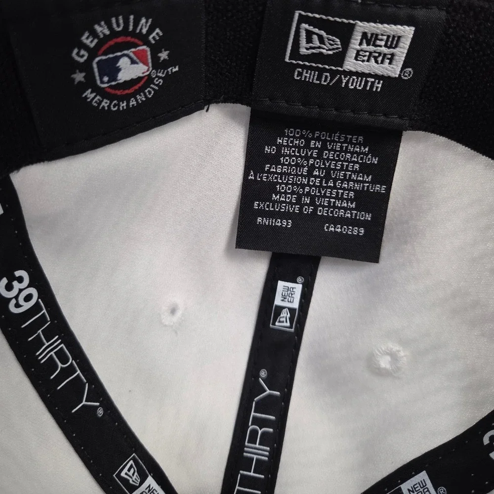 Boston Red Sox New Era 39THIRTY‎ CHILD YOUTH Stretch Fit Hat White Gray MLB NEW